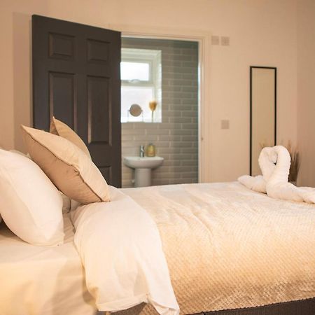 Principality Suites - Two Bed Apartment By Property Promise Cardiff Buitenkant foto