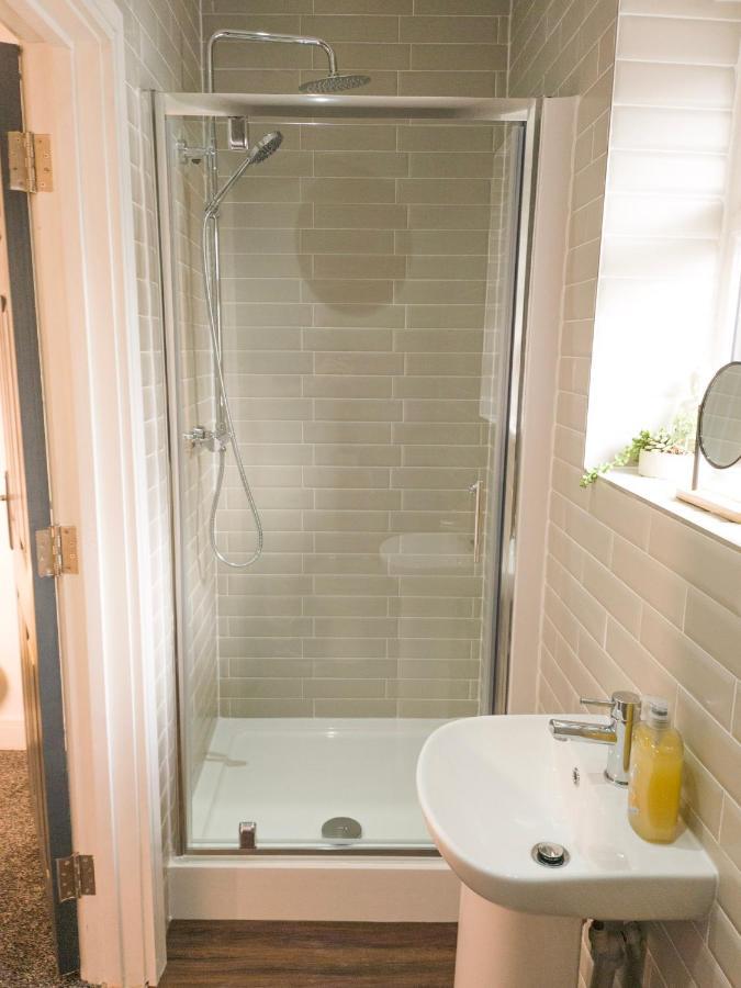 Principality Suites - Two Bed Apartment By Property Promise Cardiff Buitenkant foto